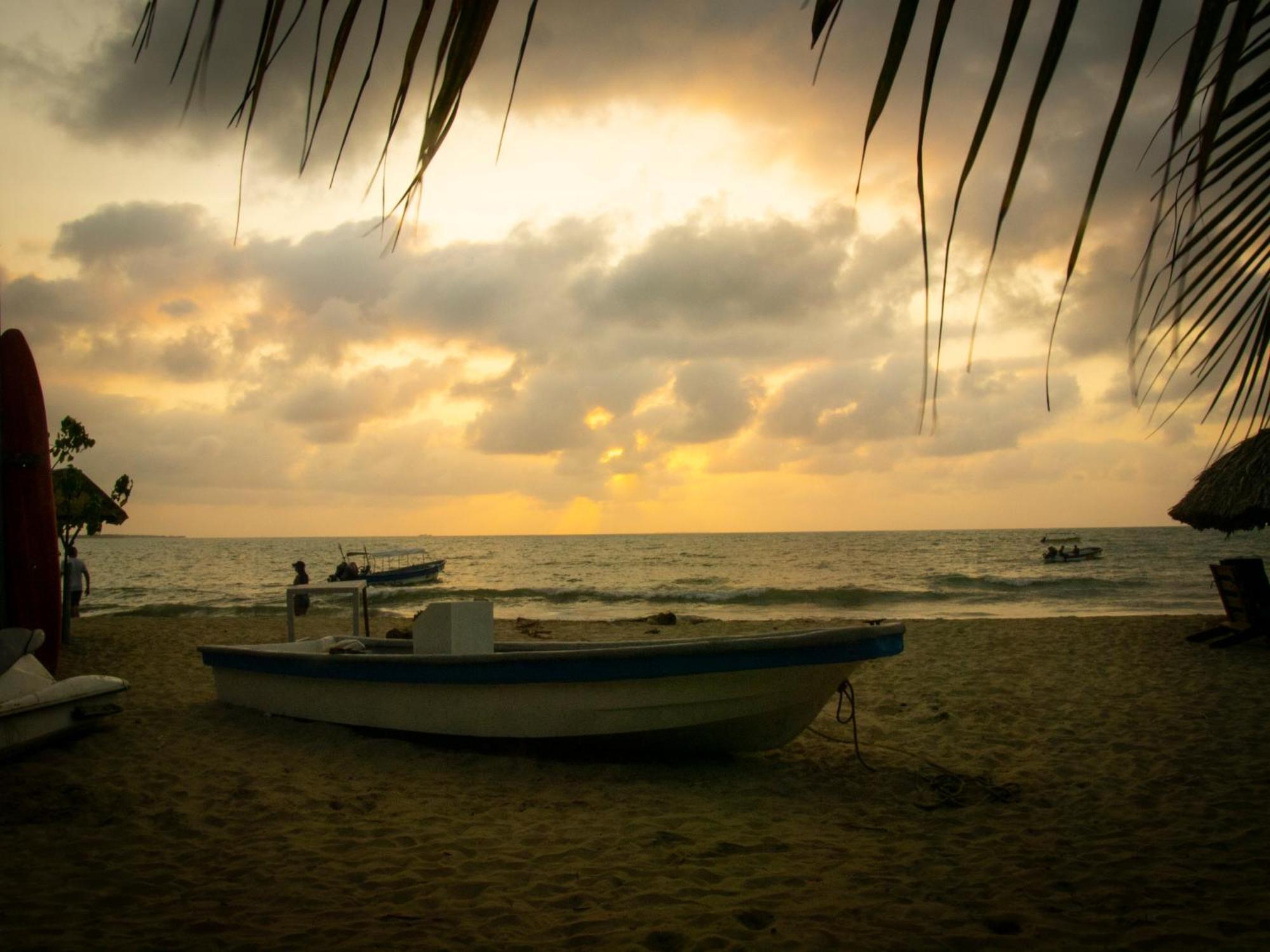 Mithival Beach Rincon Del Mar 外观 照片